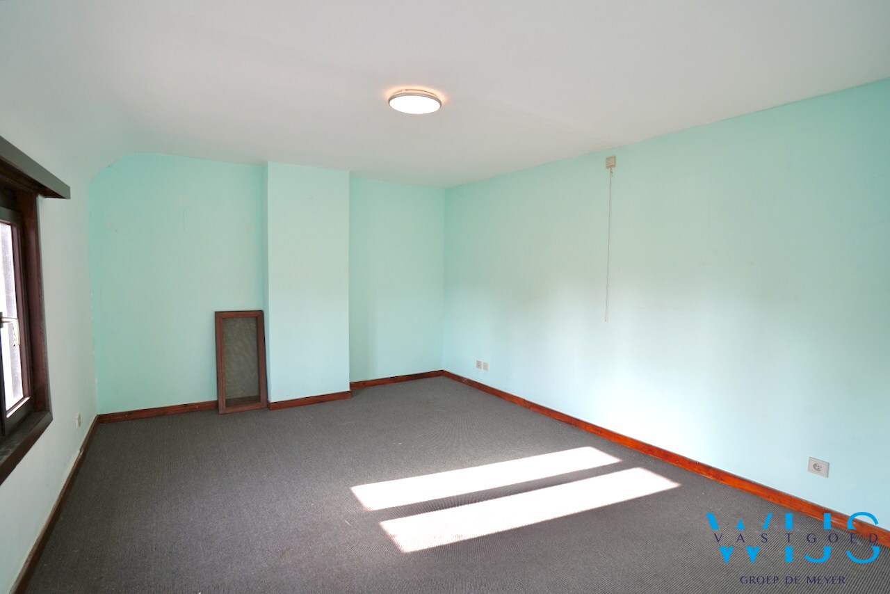Woonhuis met 2 slaapkamers te Bassevelde ! 