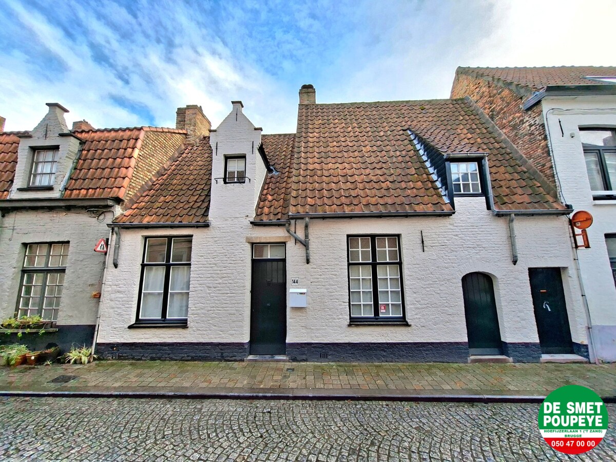 Typische Brugse woning met binnenpatio/tuintje 