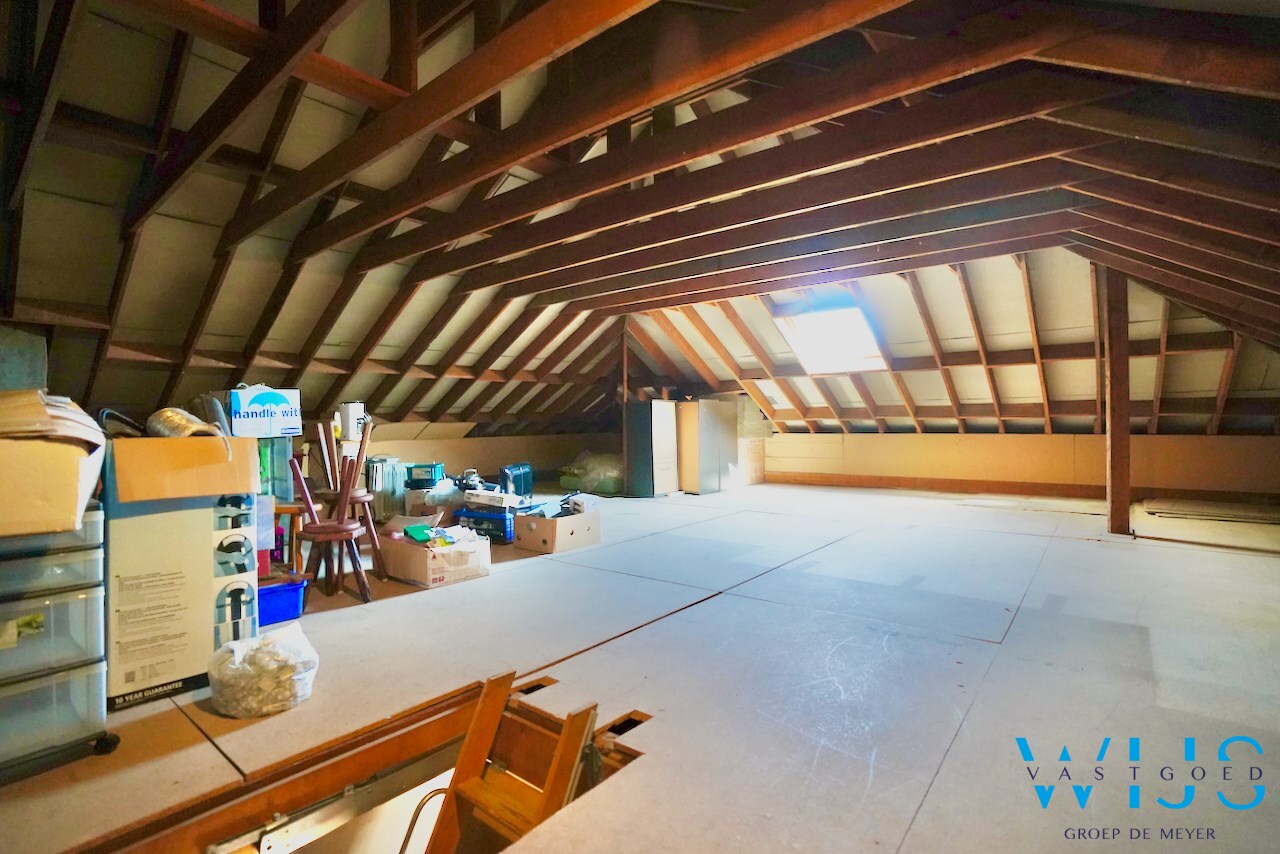 Woonhuis op 1000m² in hartje Ertvelde ! 