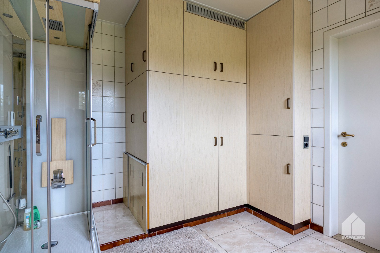 Stijlvol landhuis op 14a 88ca met aangrenzend weiland van 35a 5ca. 