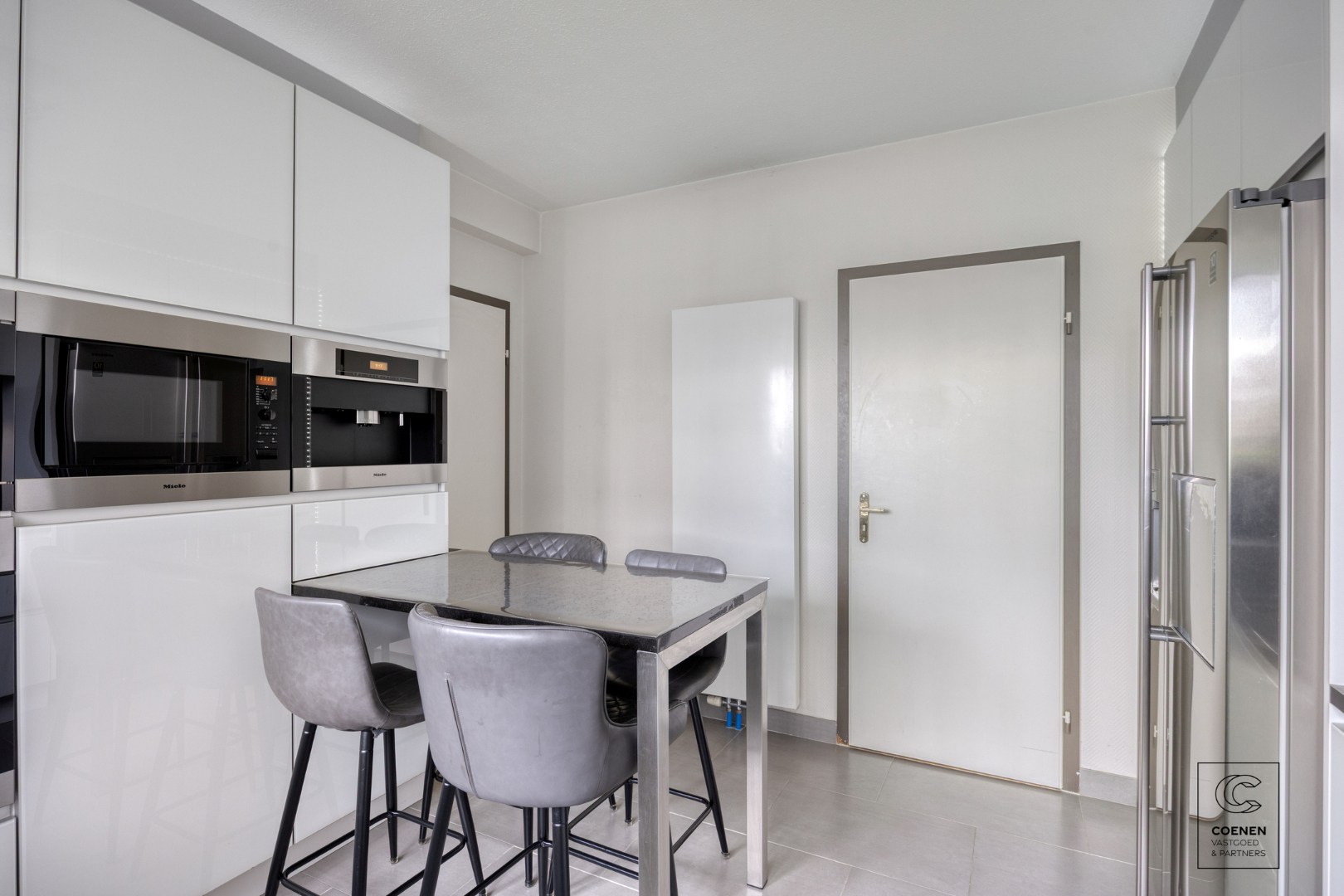 Ruim appartement met 3 slpk en schitterende tuin te Merksem! 