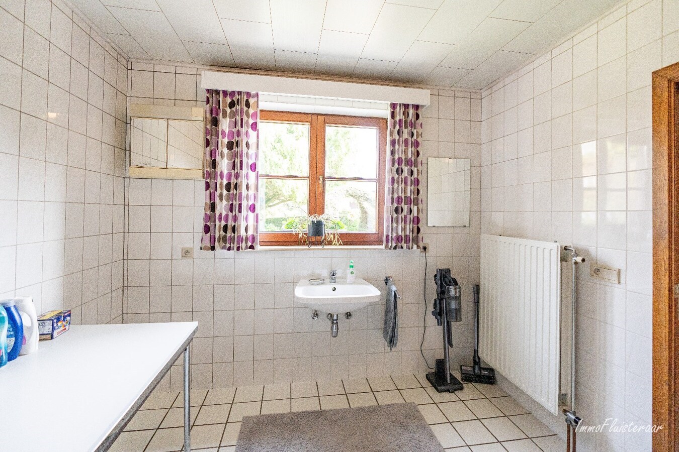 Prachtige villa met een ruim stalgebouw op ca. 2,2 ha te Dilsen-Stokkem 