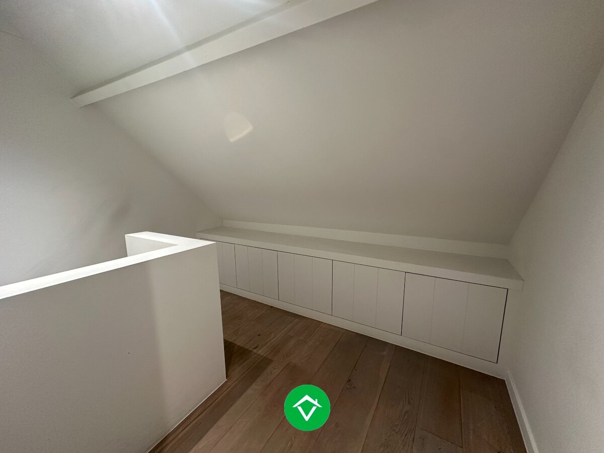 Gezellig gemeubeld appartement op een centrale ligging. 