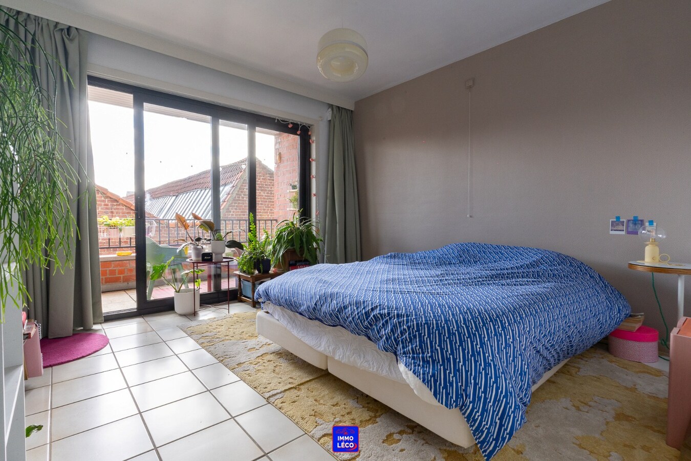 Appartement rénové lumineux avec terrasse et balcon, dans le centre ! 