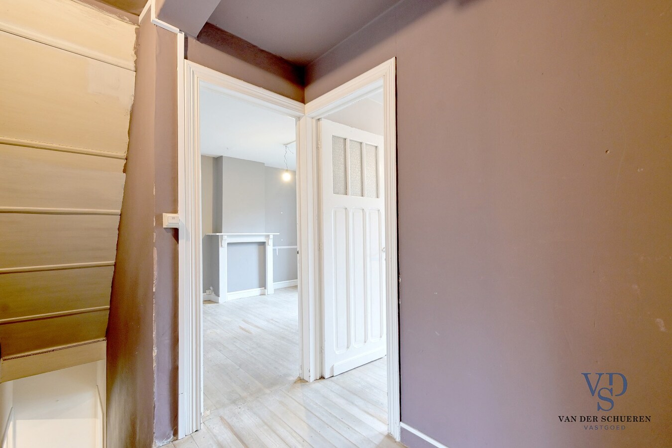 Te renoveren gezinswoning. 