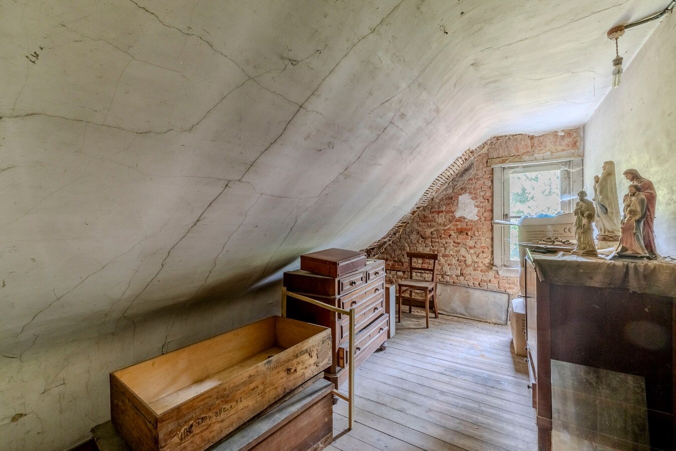 Charmant landhuis in een parkdomein van 7065m² 