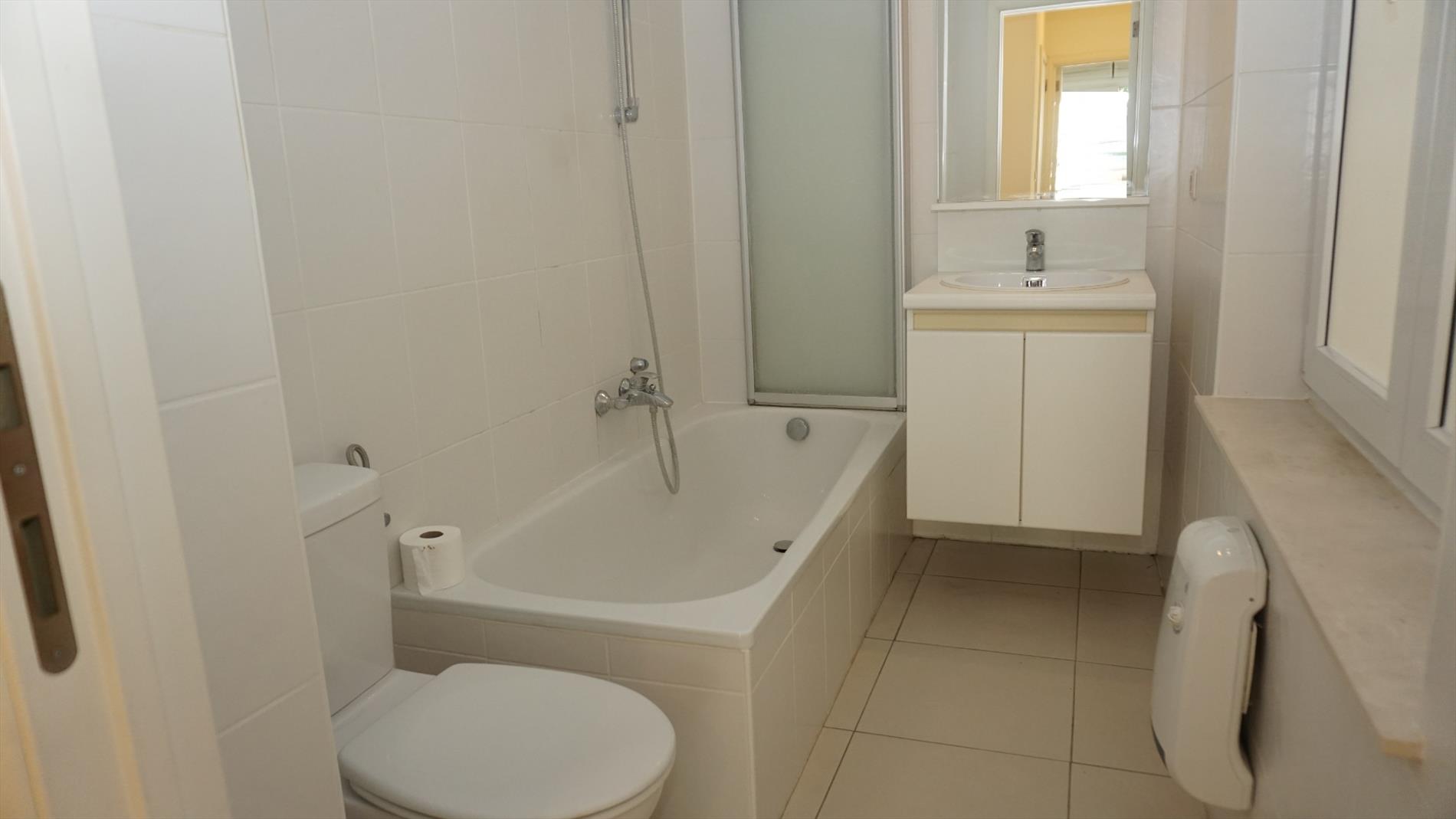 APPARTEMENT MET 1 SLAAPKAMER BIJ PETIT-PARIS 