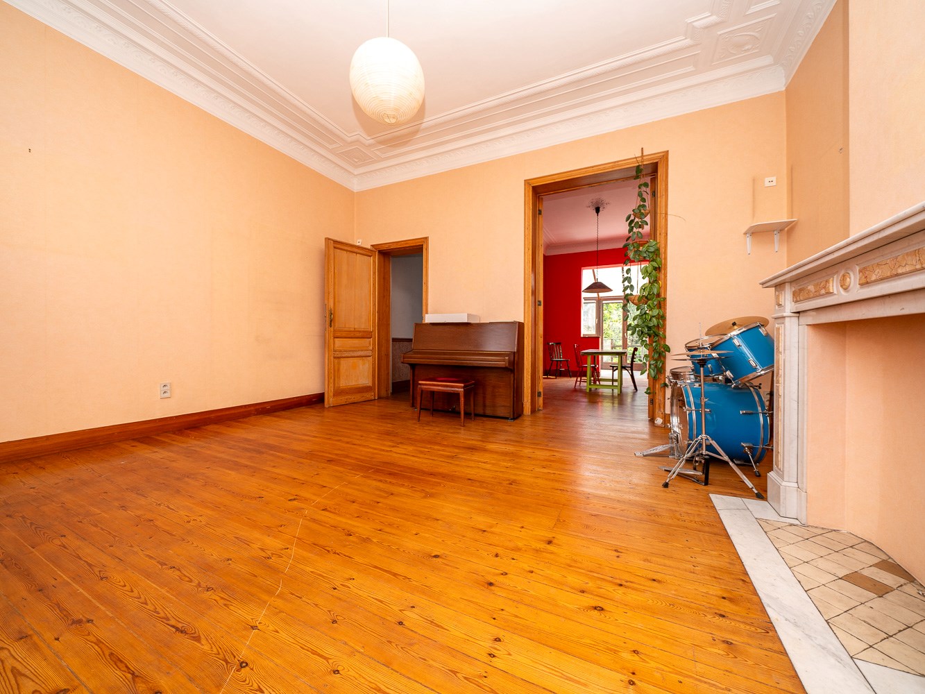 Knappe herenwoning met praktijkruimte en tuin 