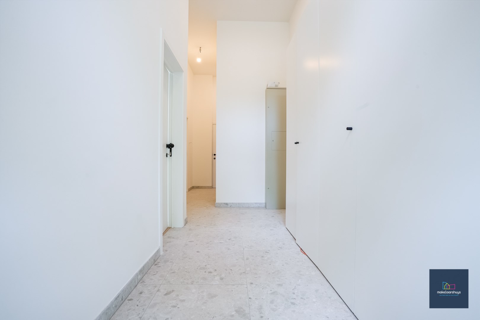 Prachtige penthouse met 2 slaapkamers en  groot terras met uniek uitzicht 