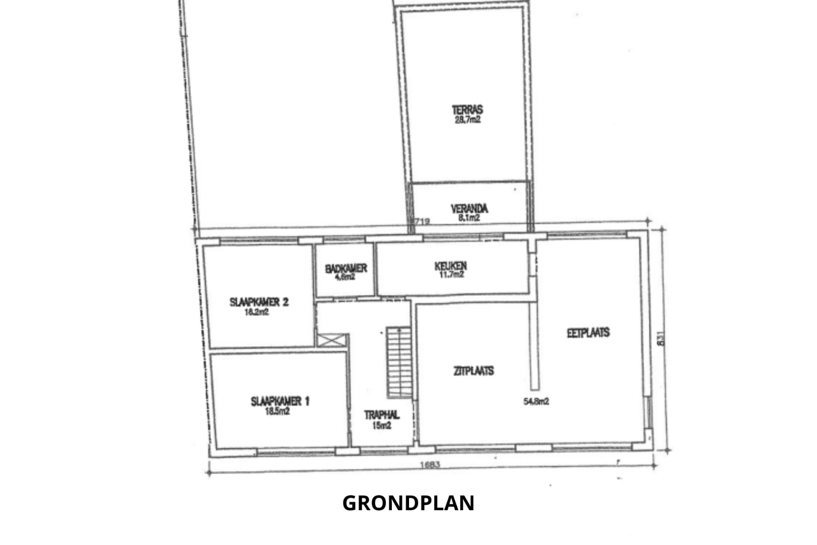Te renoveren appartement van ca. 120 m² op een gunstige ligging te Kessel! 