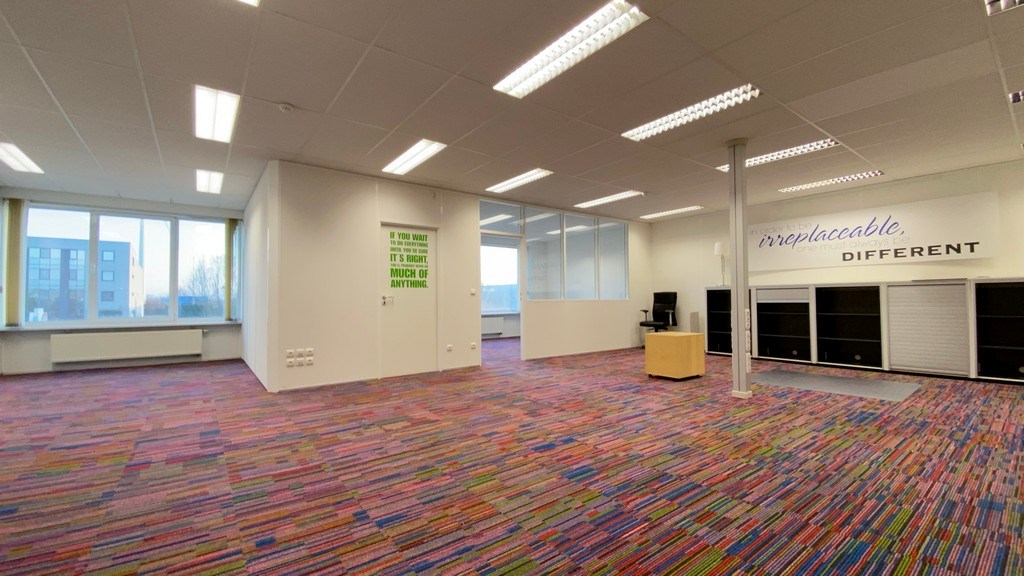 Instapklare kantoren te huur in Lokeren