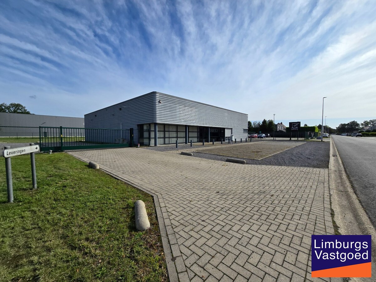 Bedrijfsgebouw - groot 831m² - centraal gelegen op het industrieterrein 