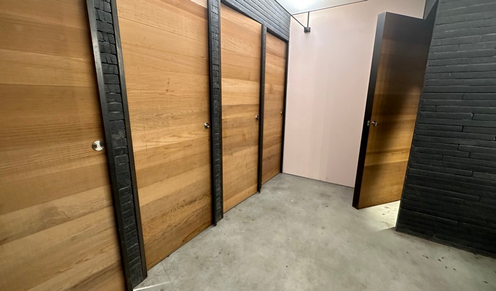 Kantoren en magazijn te huur in Eskimofabriek in Gent