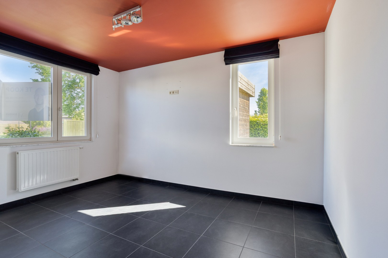 Instapklaar gelijkvloers appartement met groot terras, tuin en garagebox in Kumtich - EPC 104 KWH/m² 