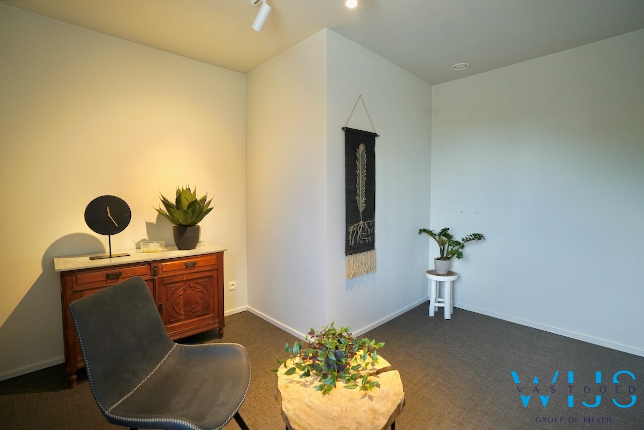 Zeer tof kantoor van 130m² te Assenede ! 