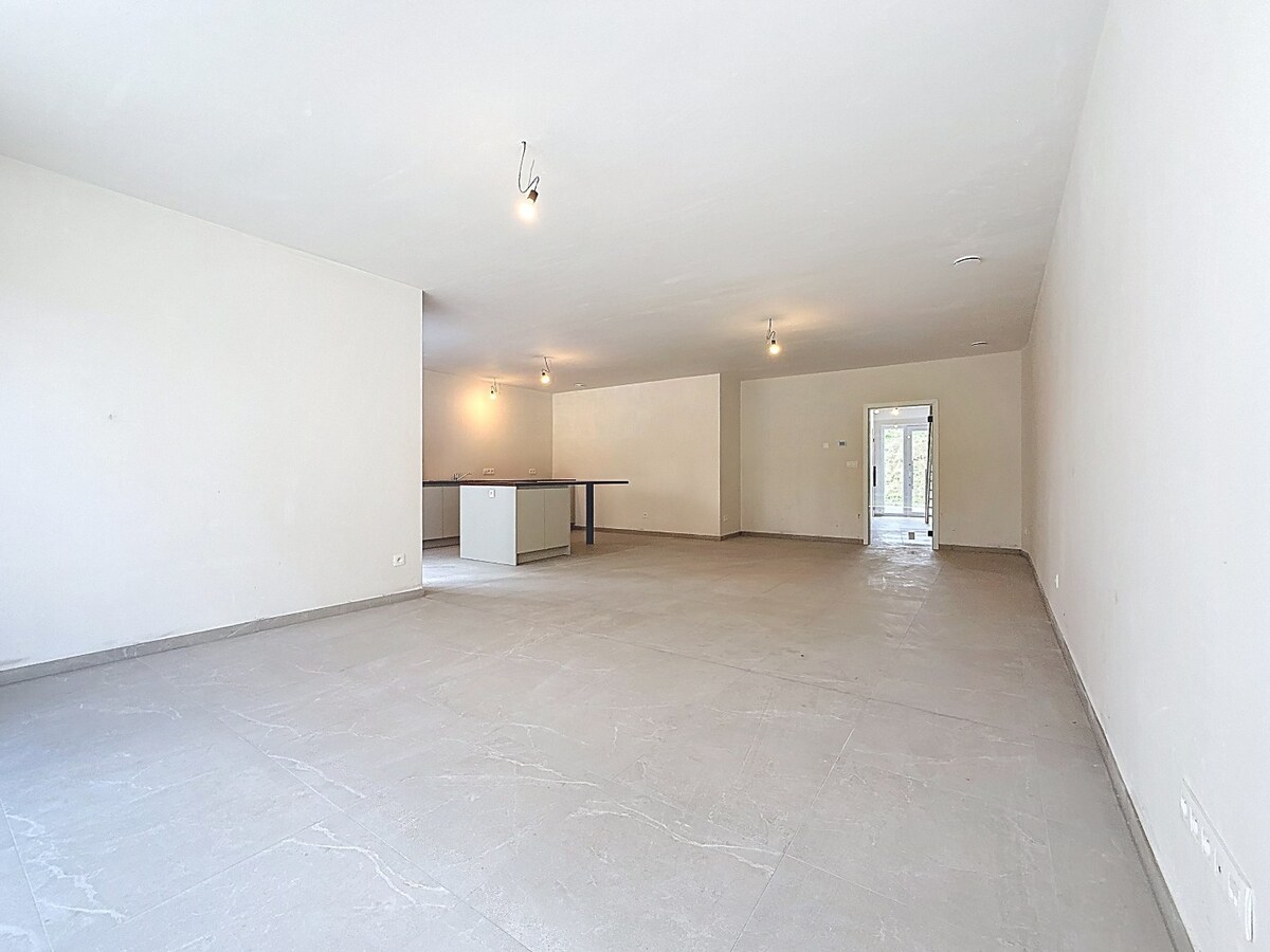 Piekfijn afgewerkte nieuwbouw BEN-woning te St-L-Houtem, 6% BTW mogelijk 