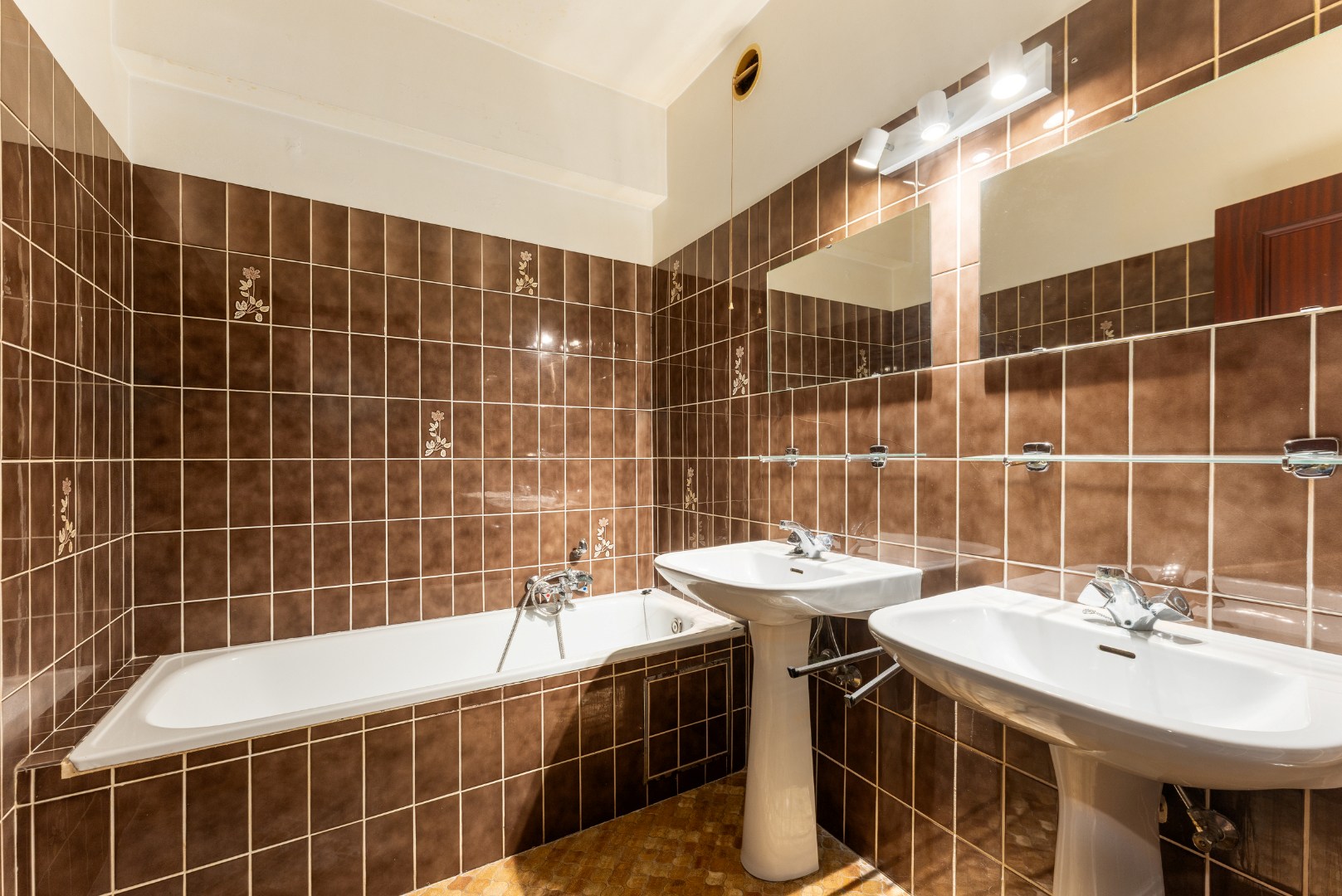 Appartement à rénover avec vue sur la mer – Résidence Zeewende, Zeebrugge 