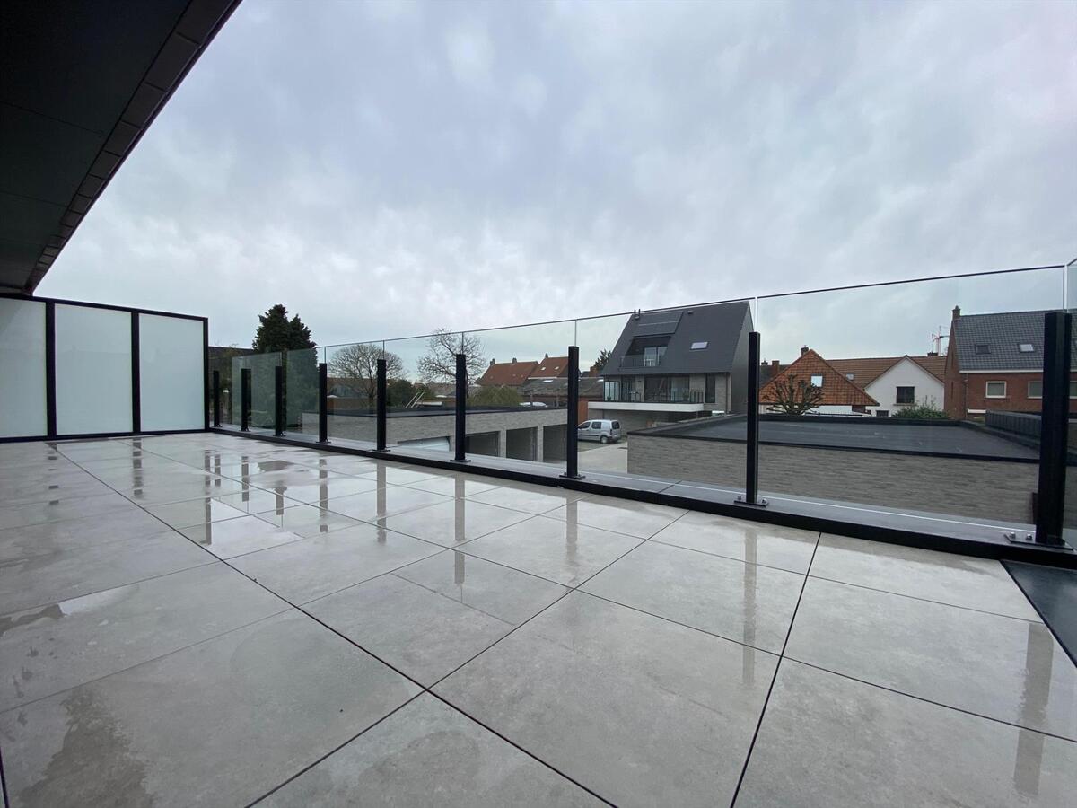 Nieuwbouwappartement met 3 slaapkamers en garage te Koekelare 