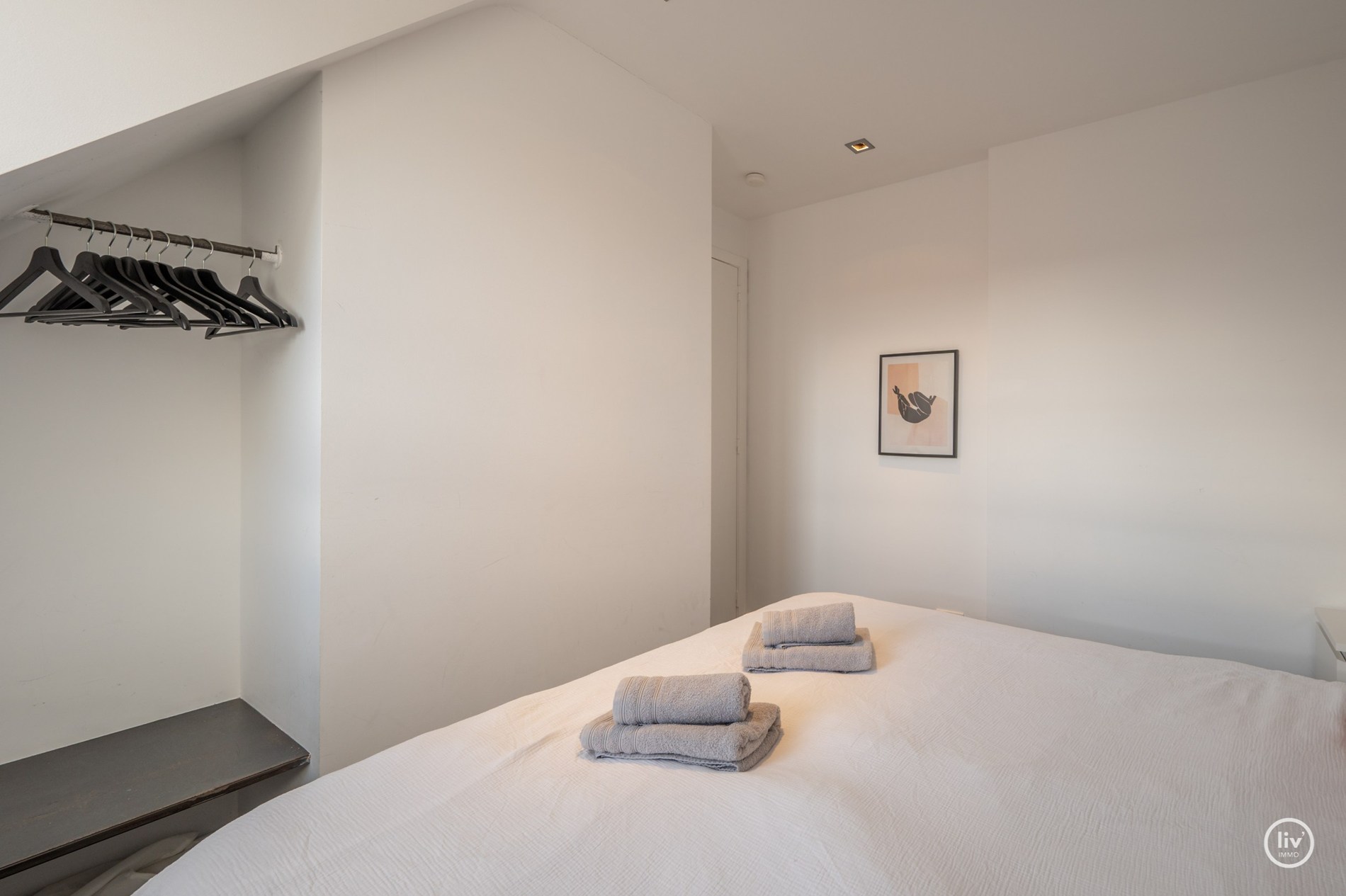 Gemeubeld - Lichtrijk duplex appartement met 2 slaapkamers – Centraal gelegen aan de Zoutelaan in Knokke 