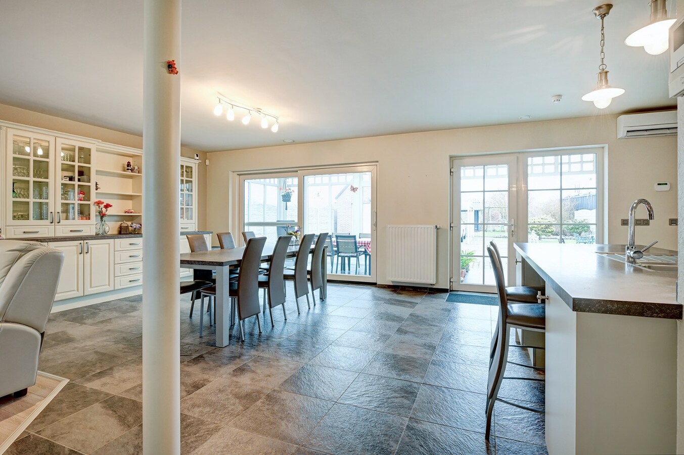 Goed onderhouden, instapklaar huis 