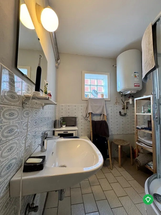 Appartement met 2 slaapkamers en garage in centrum Koekelare 