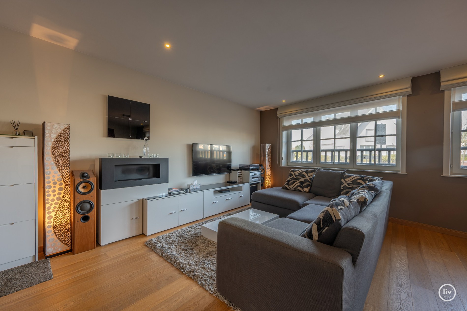 Verzorgd appartement op een topligging in de gegeerde Meerlaan te Knokke. 