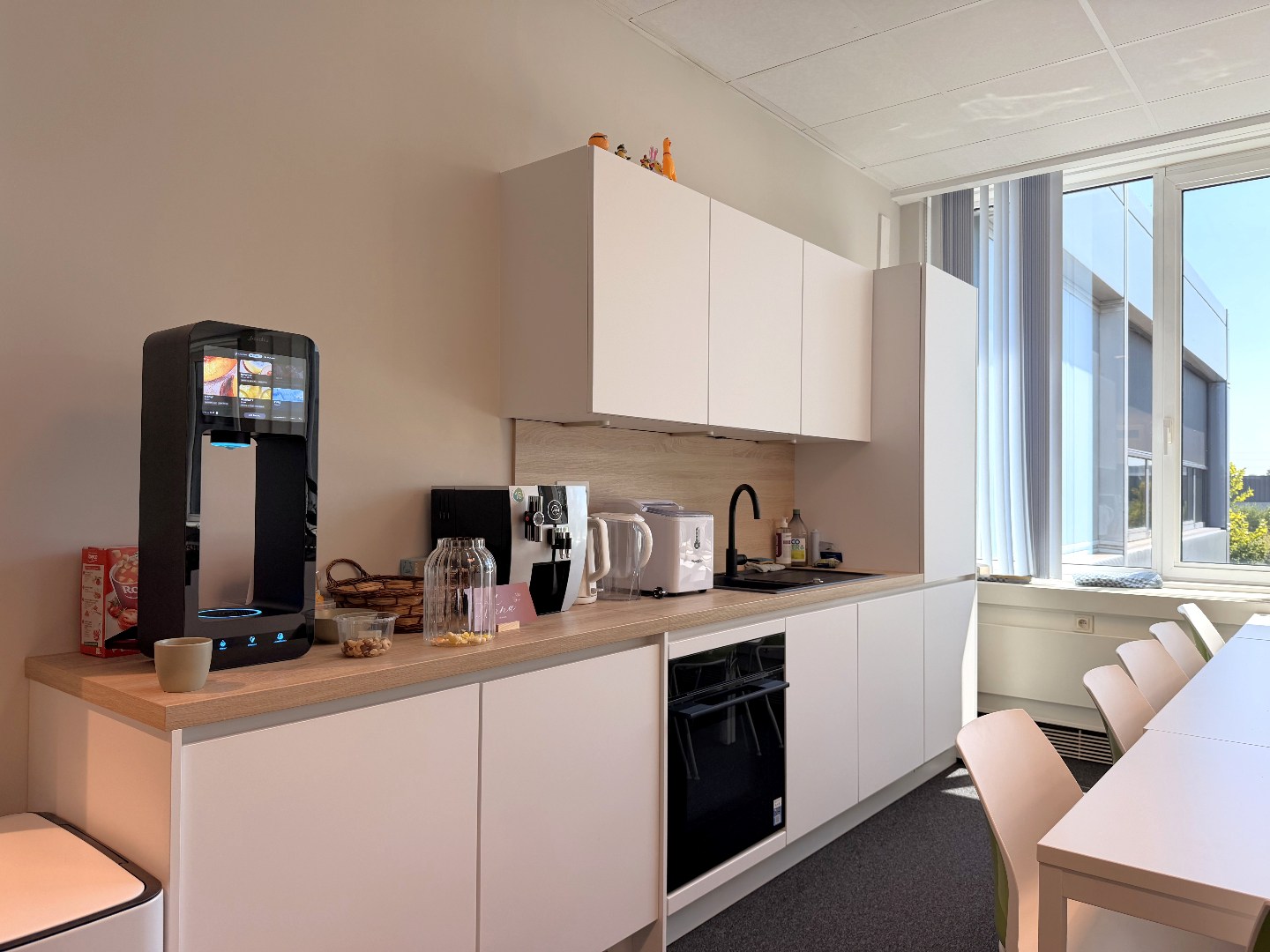 Instapklare kantoren te huur vlakbij N16 in Bornem