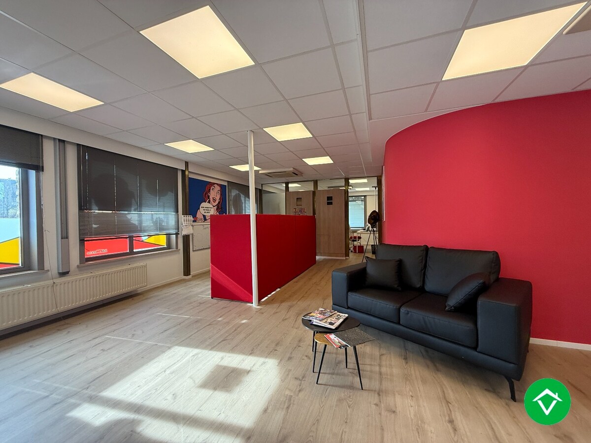 Commercieel gelegen handelspand te Roeselare 