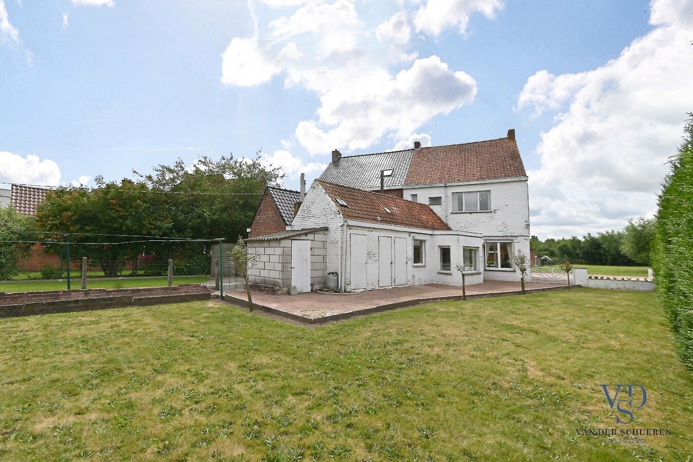 Degelijke Half Open bebouwing 