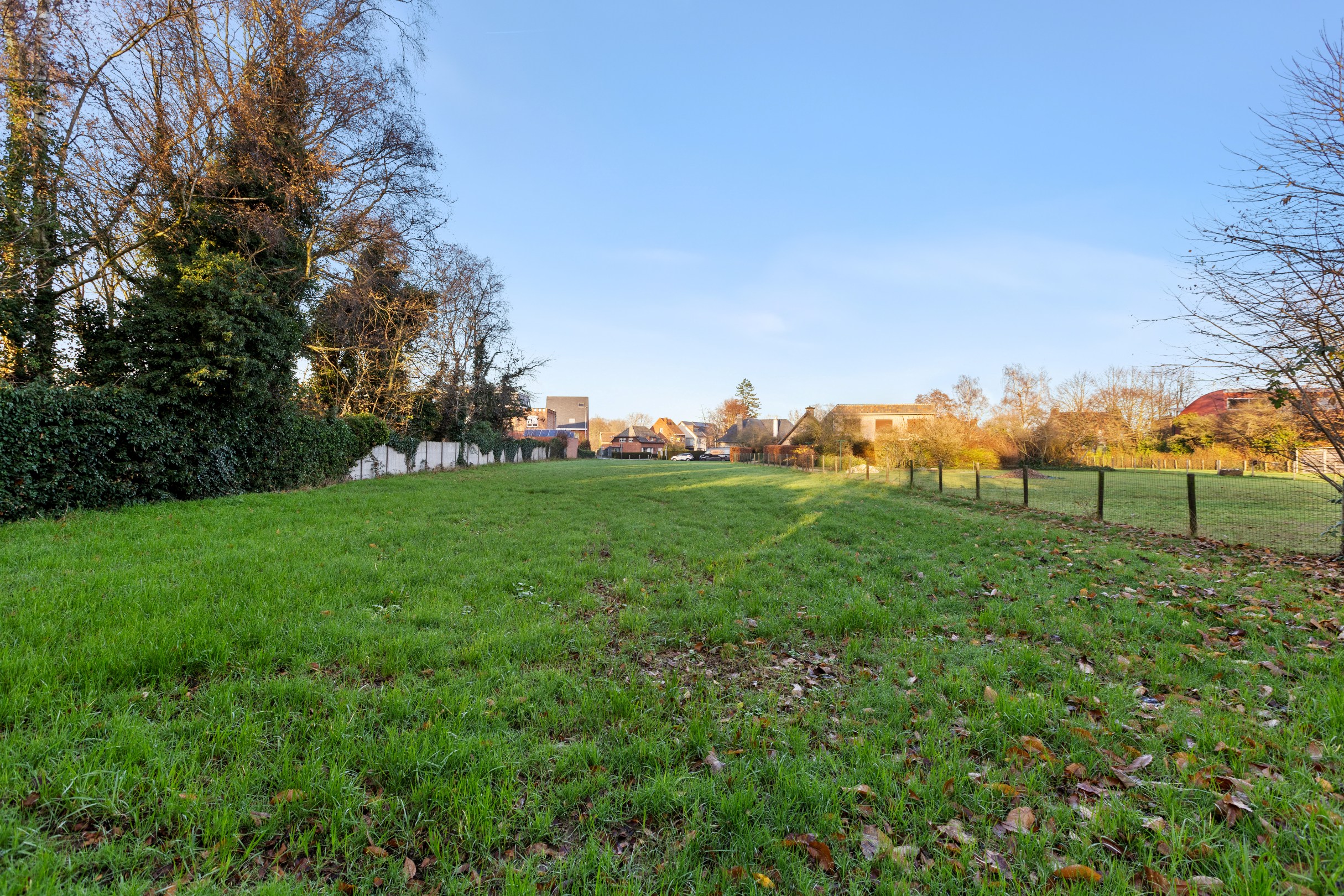 Uniek perceel bouwgrond voor open bebouwing 