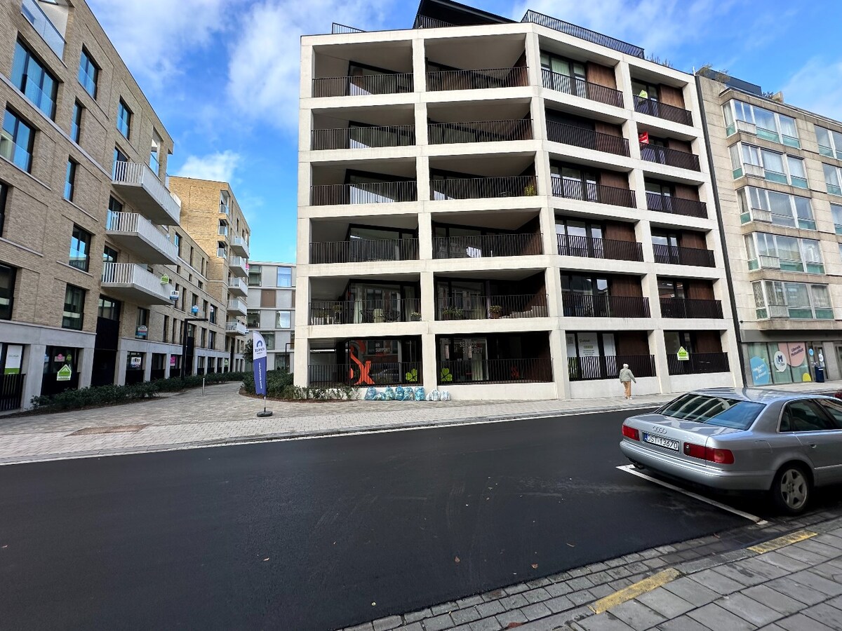 Prachtig nieuwbouwappartement op de vierde verdieping, pal in het centrum van Roeselare 