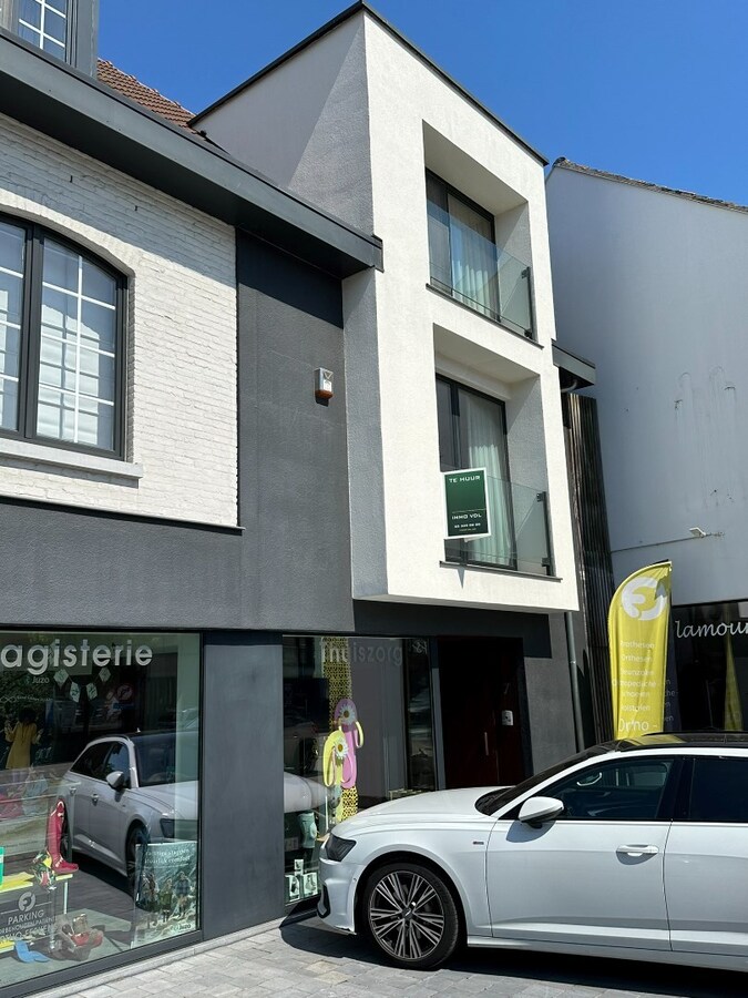 Prachtig, ruim duplex-appartement 115 m² met ruim terras in centrum Sint-Antonius 