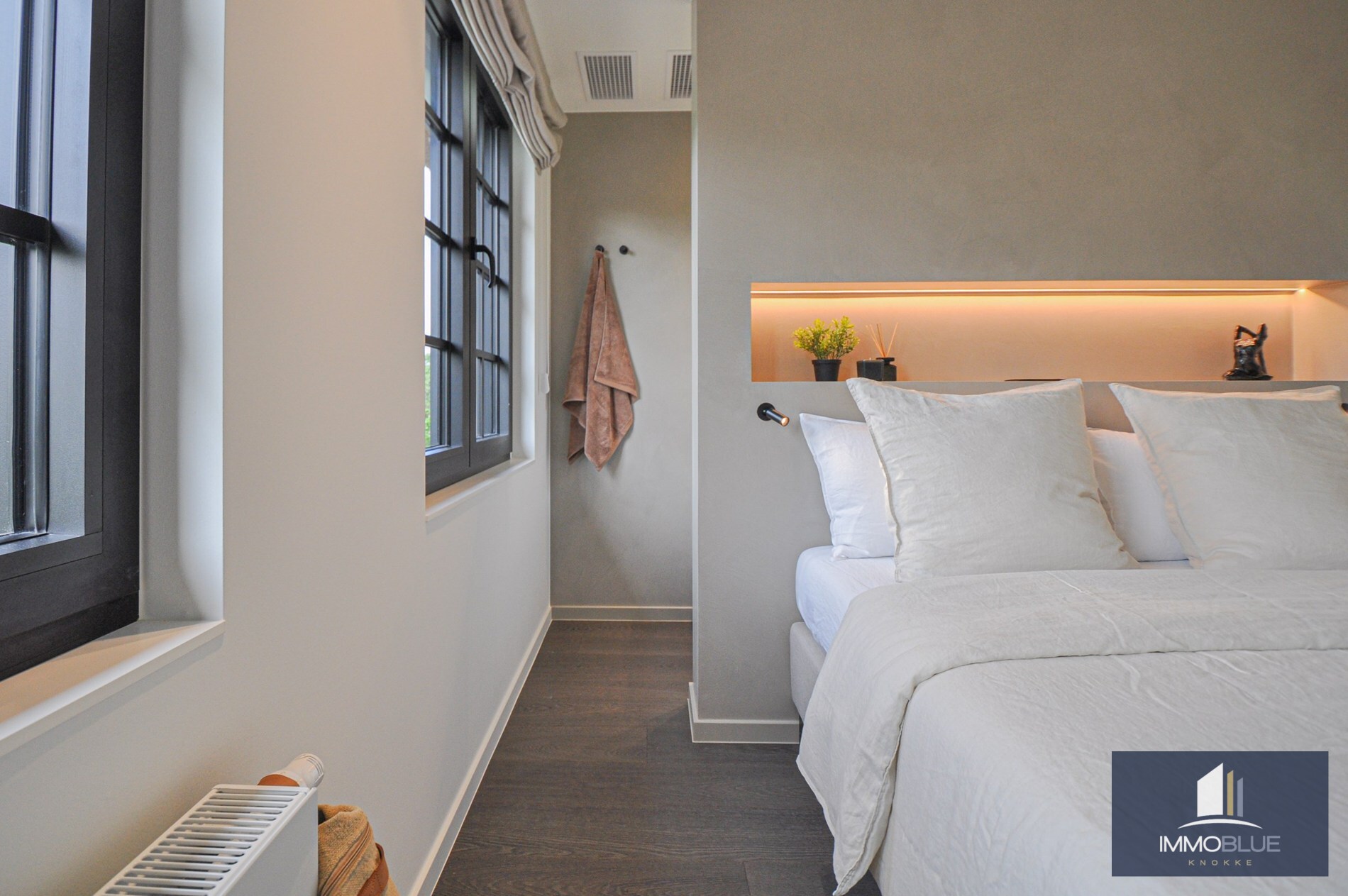 Villa entièrement rénovée située au calme en bordure de la Zoute. 