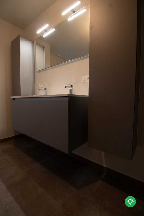 Nieuwbouwwoning met 3 slaapkamers te Koekelare 