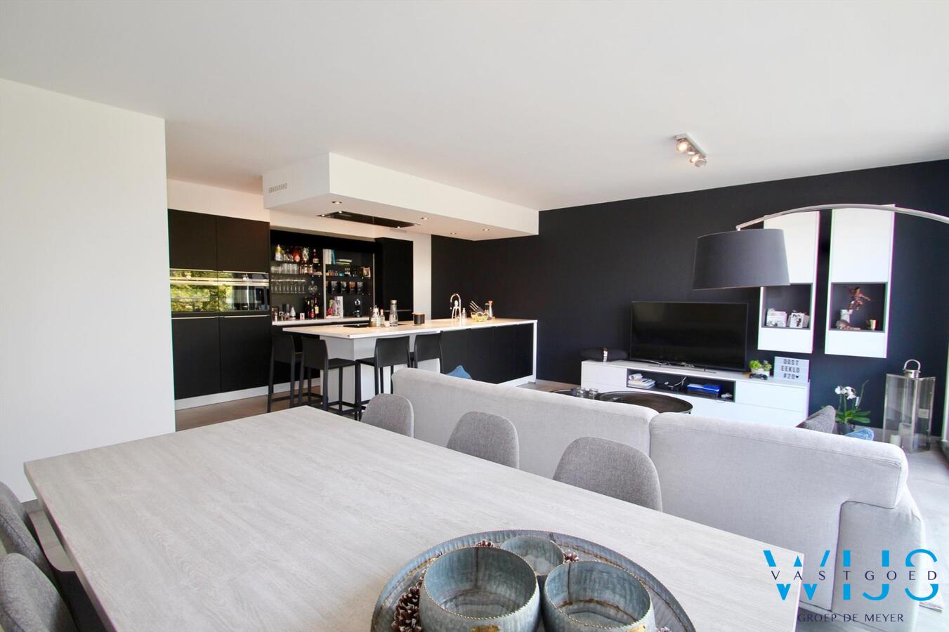 Prachtig afgewerkt appartement in hartje Wippelgem EVERGEM! 