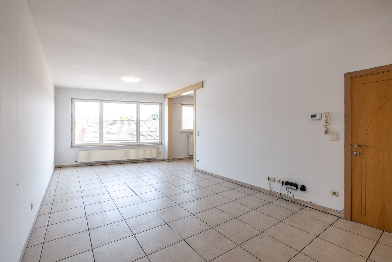 Lichtrijk en instapklaar wonen op de eerste verdieping nabij Gent 