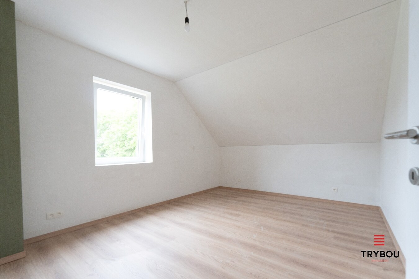 Instapklare nieuwbouwwoning in Poelkapelle! 
