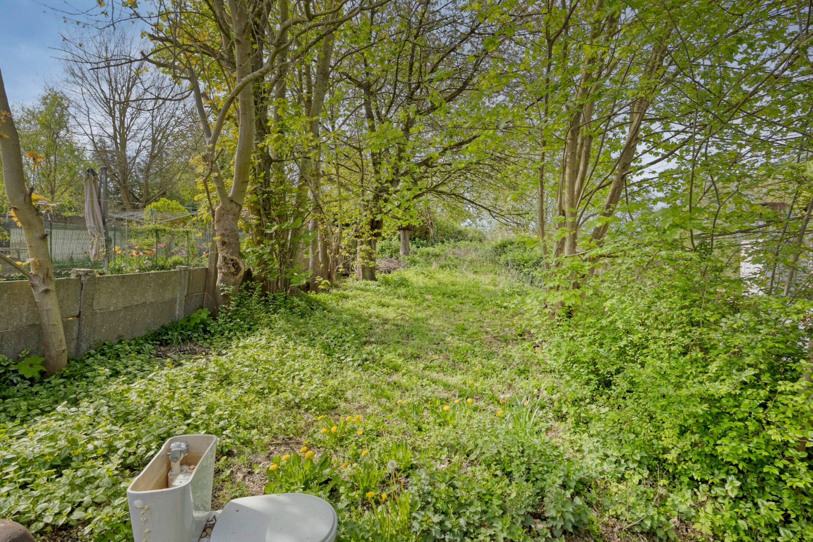 Gerenoveerd handelshuis met aangename tuin en garage op goede ligging in Herent 