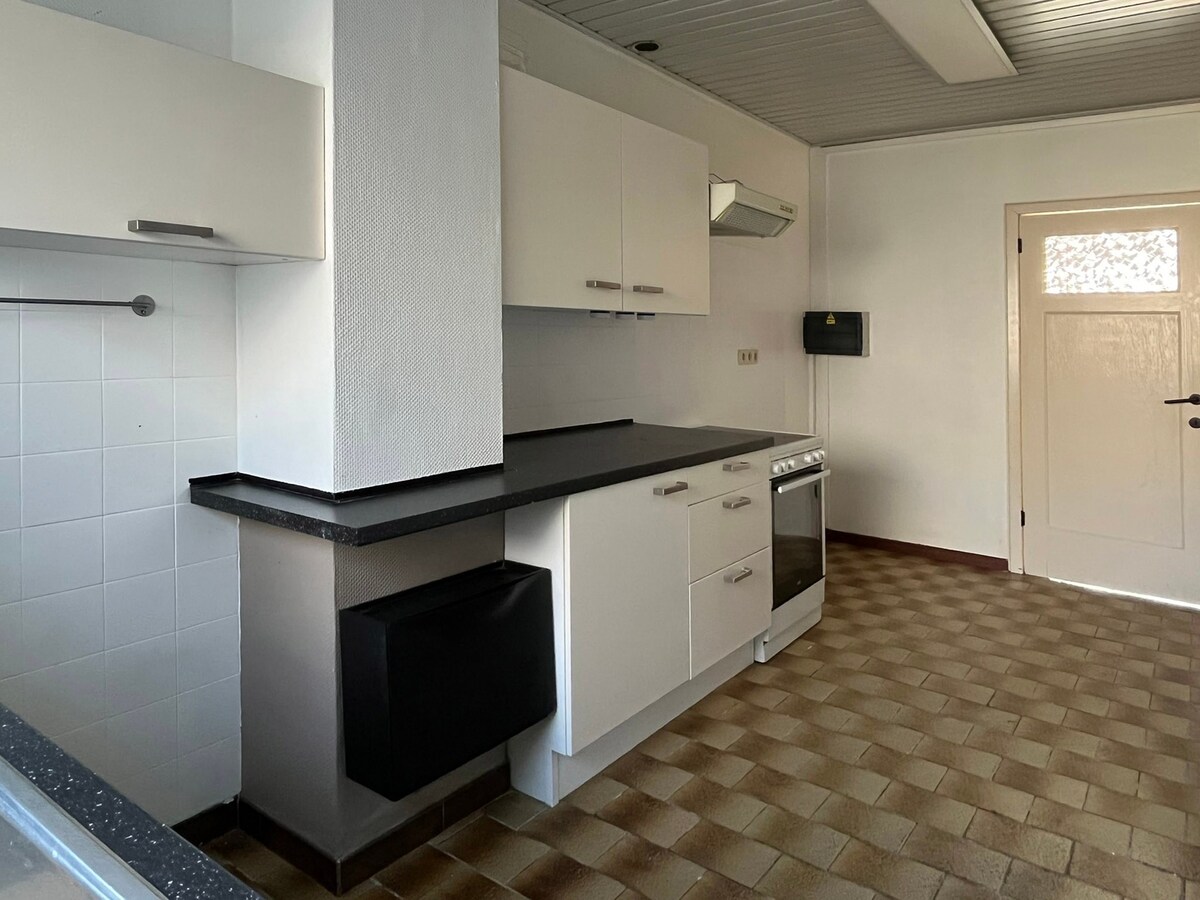 Interbellum-woning met 4 slaapkamers en tuin 