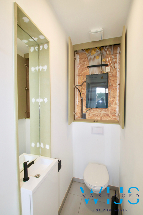 Totaal gerenoveerd woonhuis te Assenede 