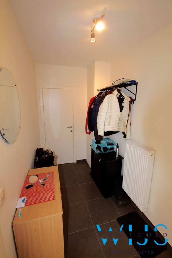 Zeer ruim instapklaar 4 slaapkamerappartement met garage en staanplaats te ERTVELDE 