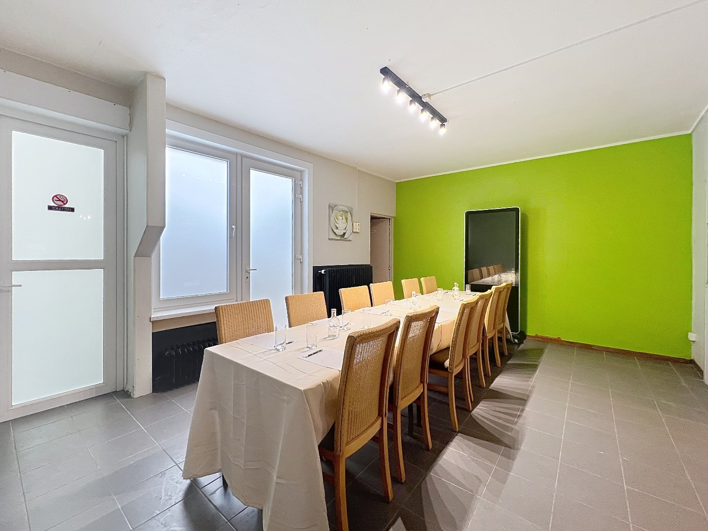 HANDELSPAND in gouden driehoek – Mariakerke - diverse uitbatingsmogelijkheden 