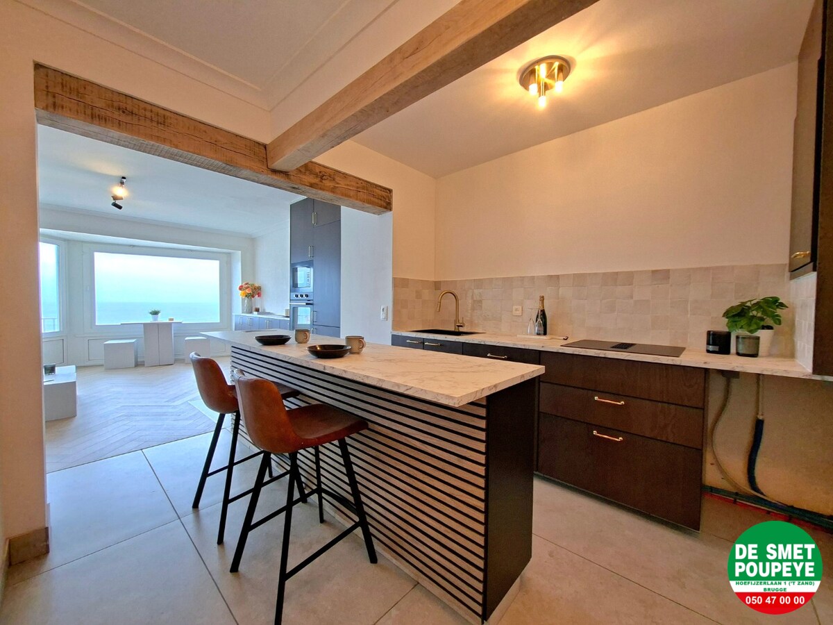 Prachtig gerenoveerd appartement op de zeedijk 