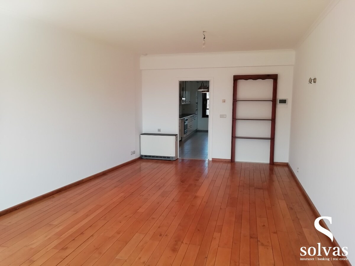 Instapklaar appartement met twee slaapkamers te centrum Aalter 