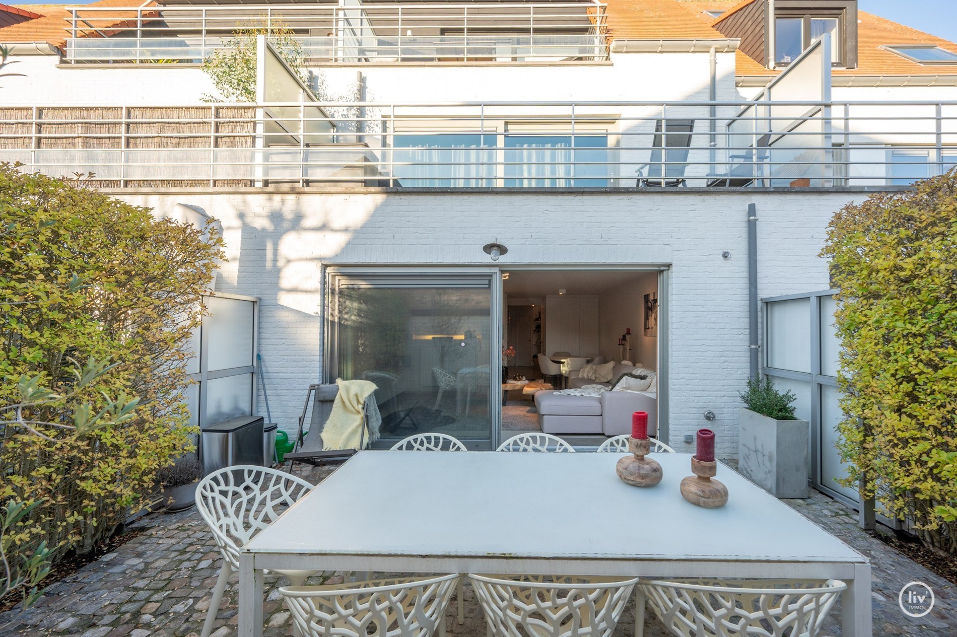 Instapklaar en tevens recent (2007)tuin-appartement op wandelafstand van de Zeedijk-Duinbergen en Duinenwater, Centraal gelegen tussen Knokke 