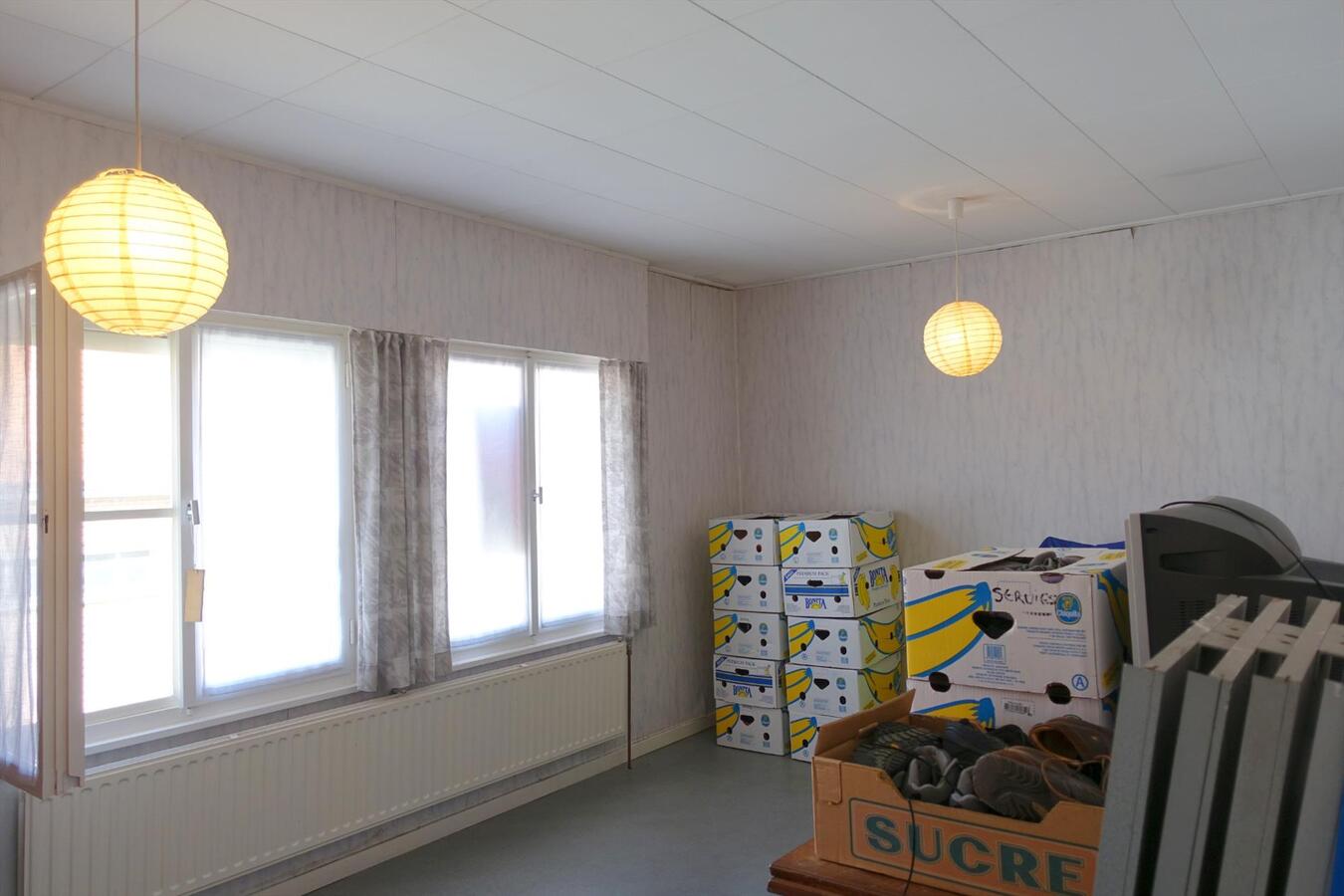 Ruime woning met 4 slaapkamers 