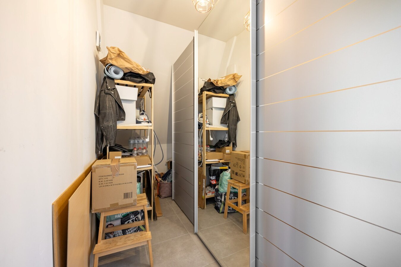 Prachtig, energiezuinig dak appartement met 3 slaapkamers, terras en carport 