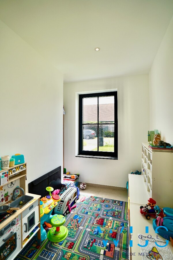 Recente alleenstaande woning (2023) te ASSENEDE 
