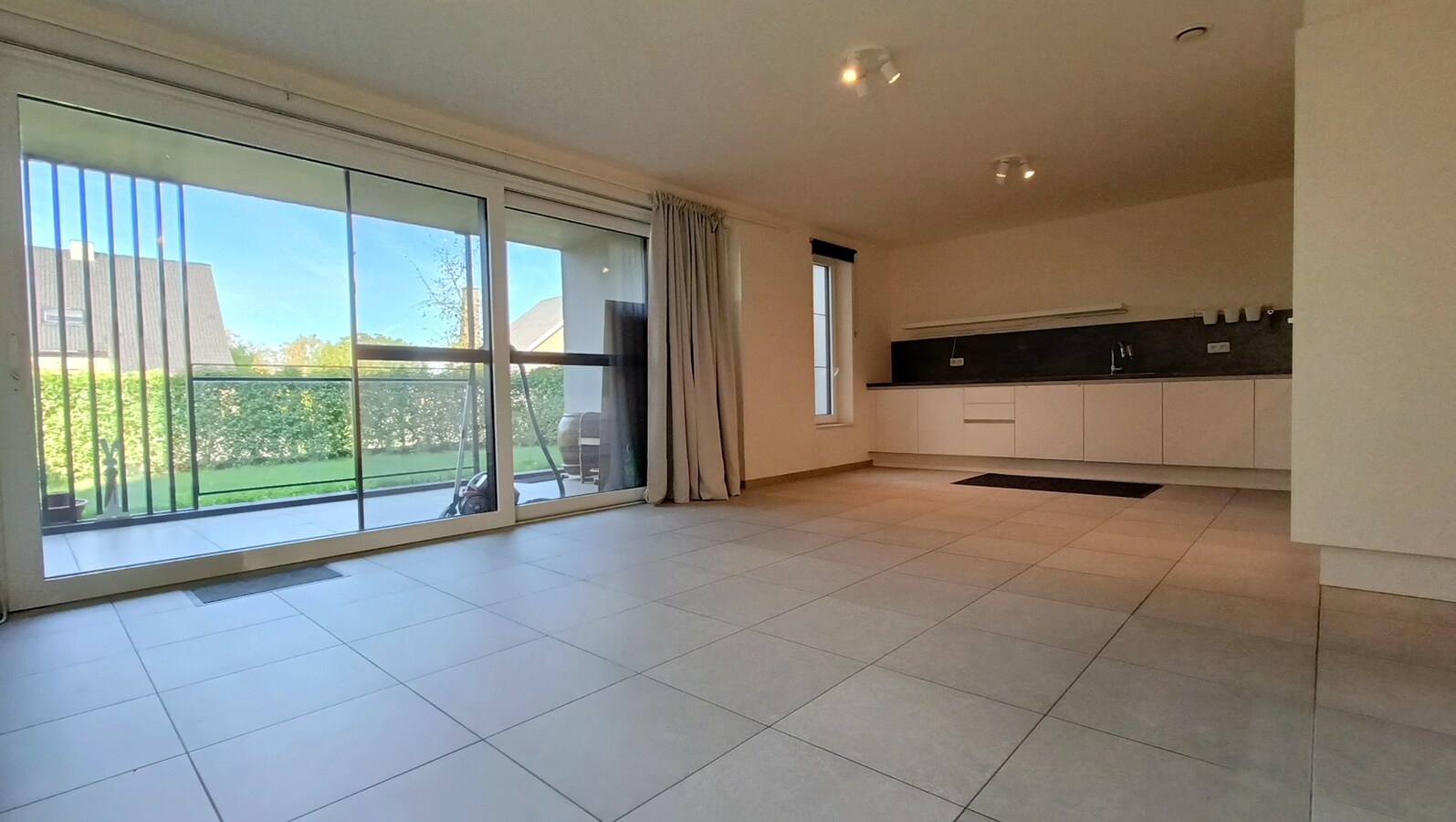 Prachtig gelijkvloers appartement met tuin en terras - EPC label A 