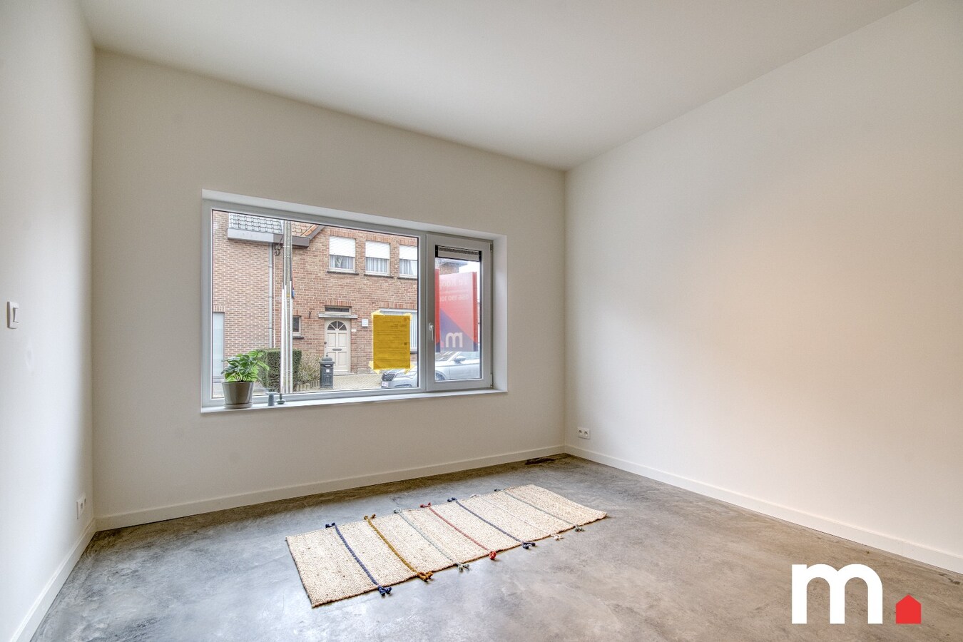 Totaal gerenoveerde woning met grote tuin en 3 slaapkamers te Heule ! EPC A ! 